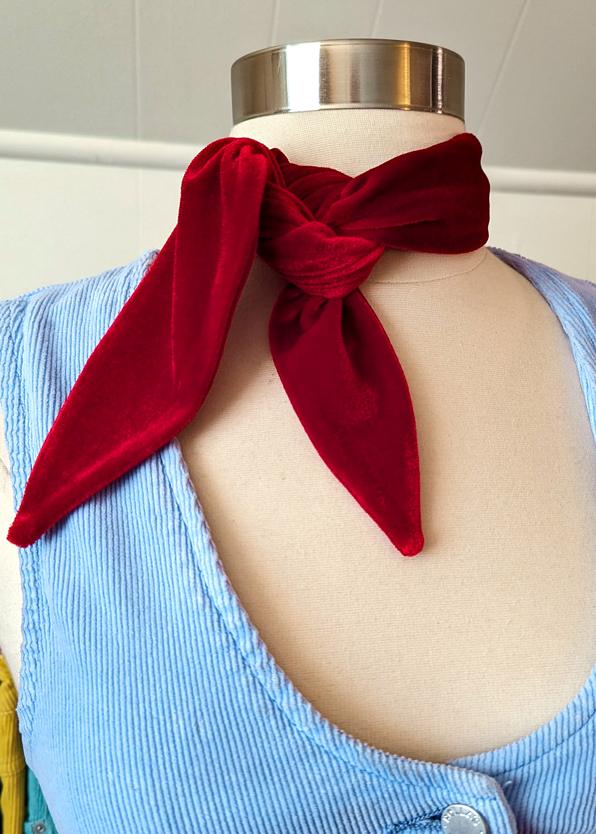 Scarlet Siren Velvet Scarf Tie