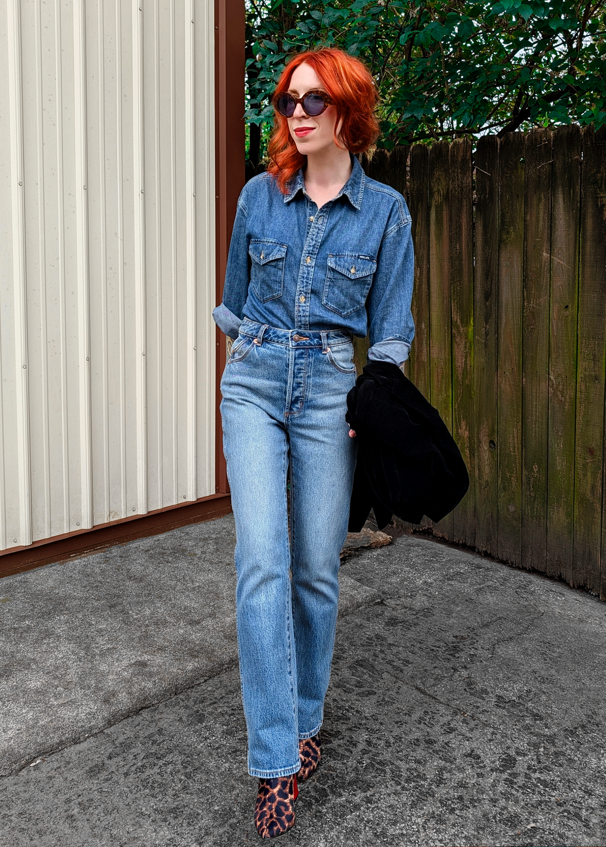 '90s Broken-In Button Fly Straight Leg Jeans <br> <i> ankle length </i>
