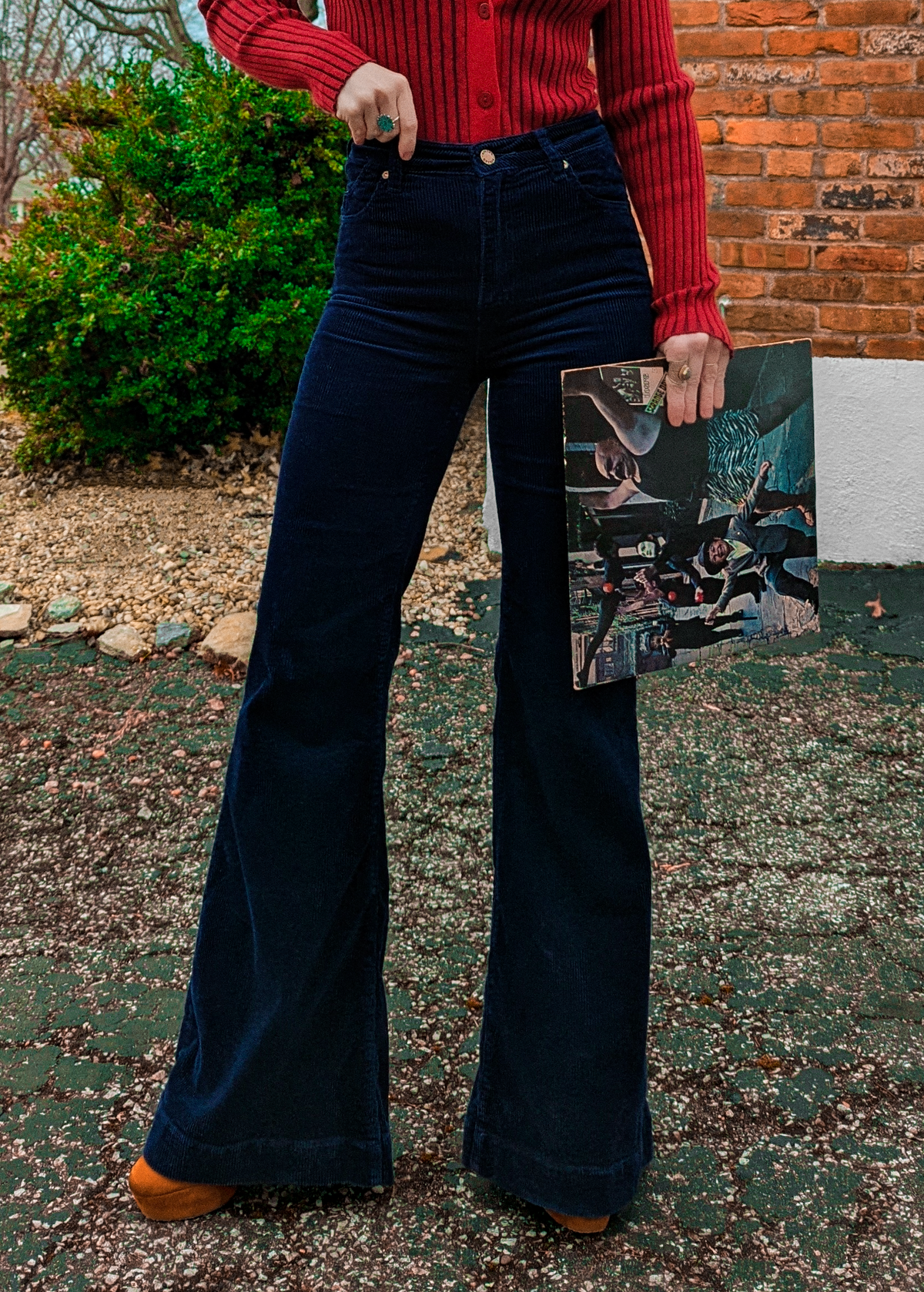 Rolla's Jeans Midnight Navy Corduroy Flares. 70s inspired bell bottoms with a high rise waist, velvety wide wale corduroy, and a flare leg