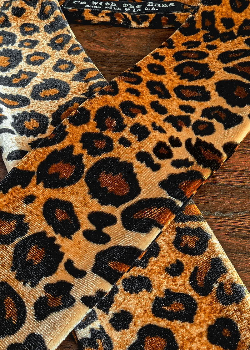 The Bebe Leopard Velvet Scarf Tie – I'm With The Band
